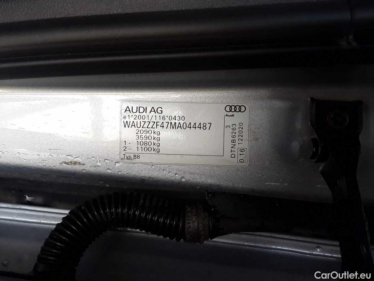 Audi  A4 30 TDI S tronic - Automatic Diesel/Electric  39 #12