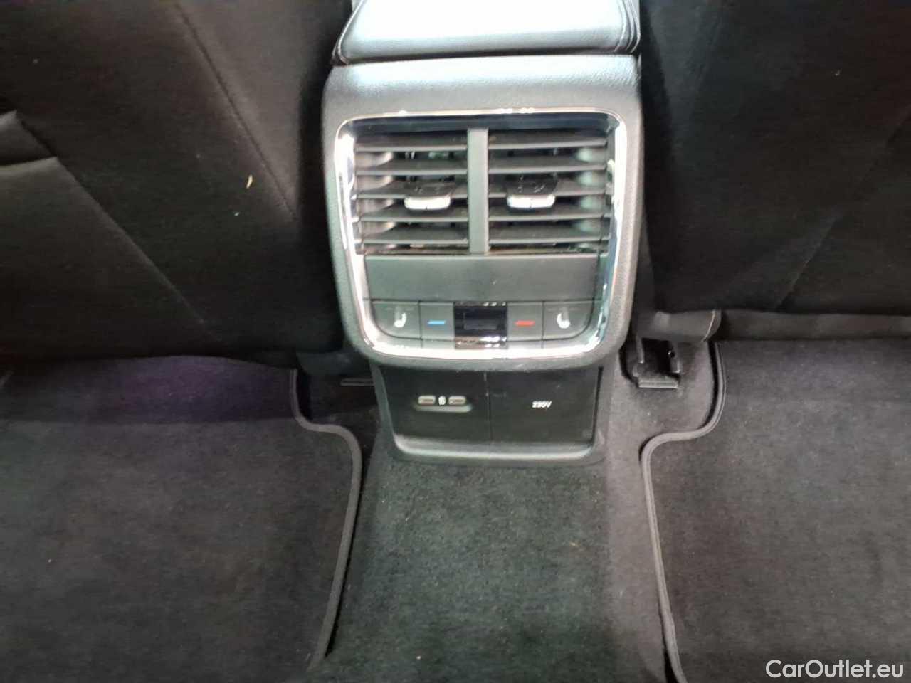 Skoda  Octavia Combi 2.0 TDI DSG First Edition Automatic Diesel  23 #28