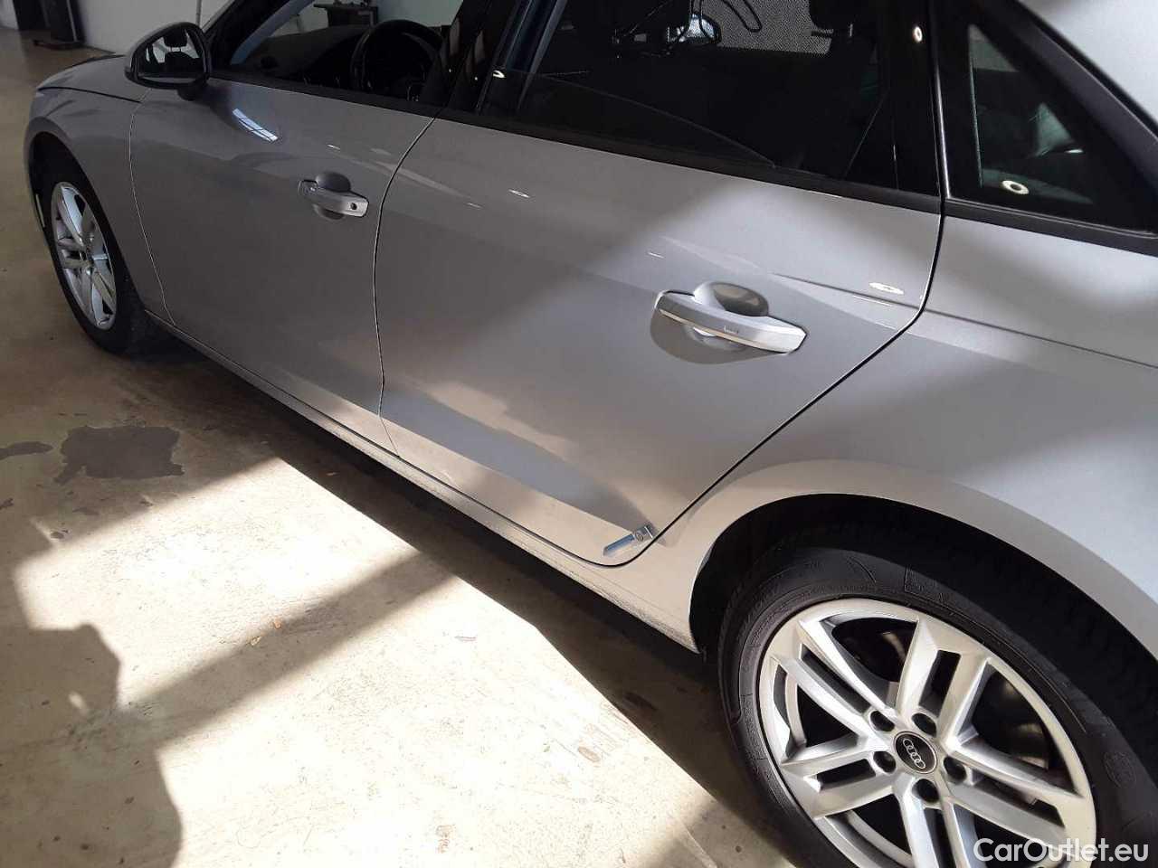 Audi  A4 30 TDI S tronic - Automatic Diesel/Electric  39 #28