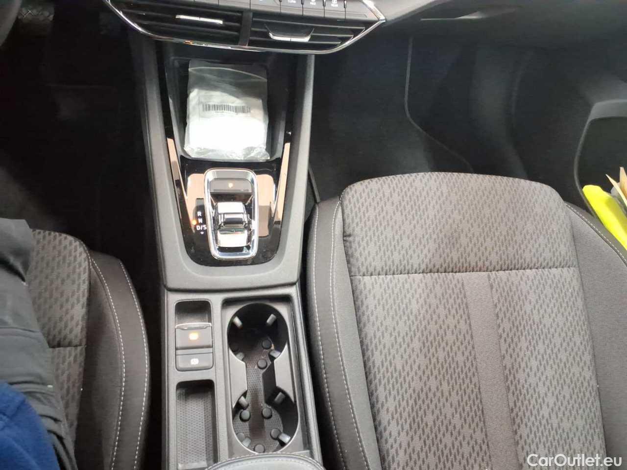 Skoda  Octavia Combi 2.0 TDI DSG First Edition Automatic Diesel  23 #15