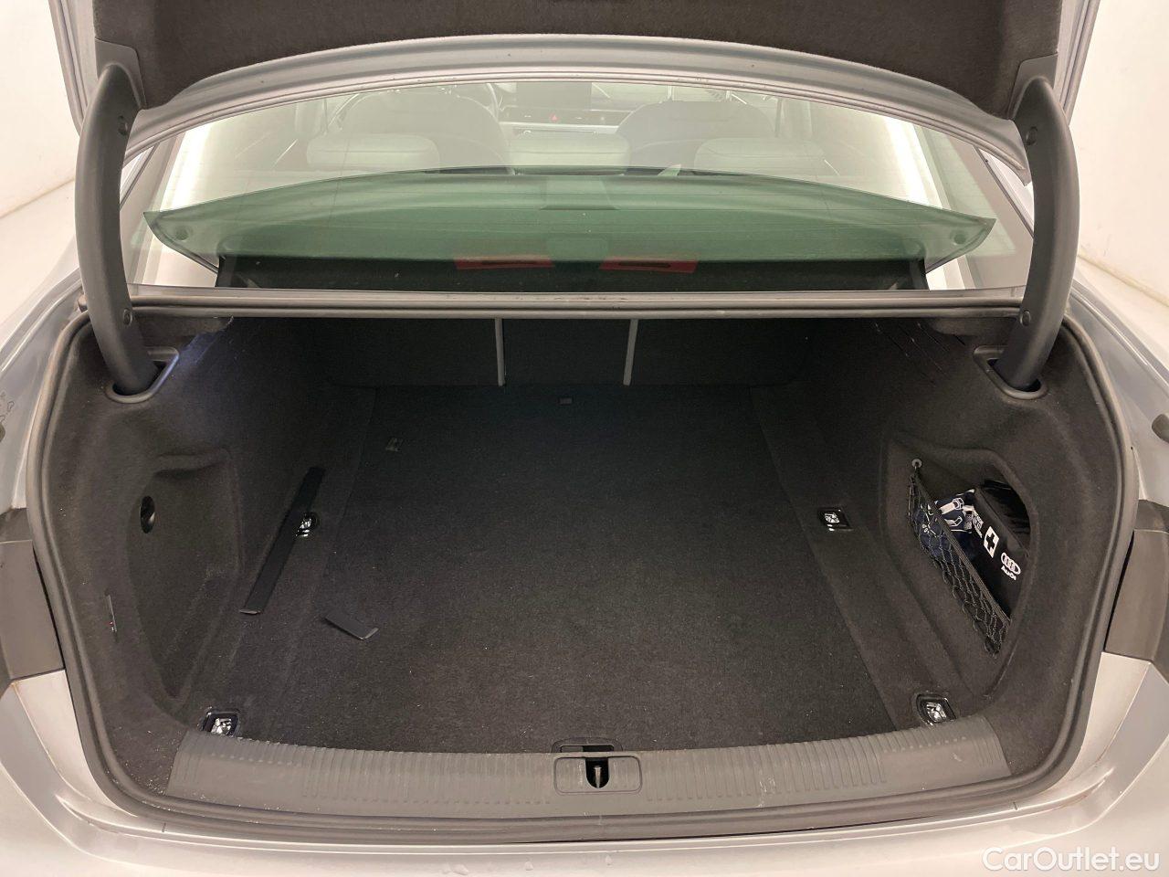 Audi  A4 30 TDI S tronic - Automatic Diesel/Electric  39 #5