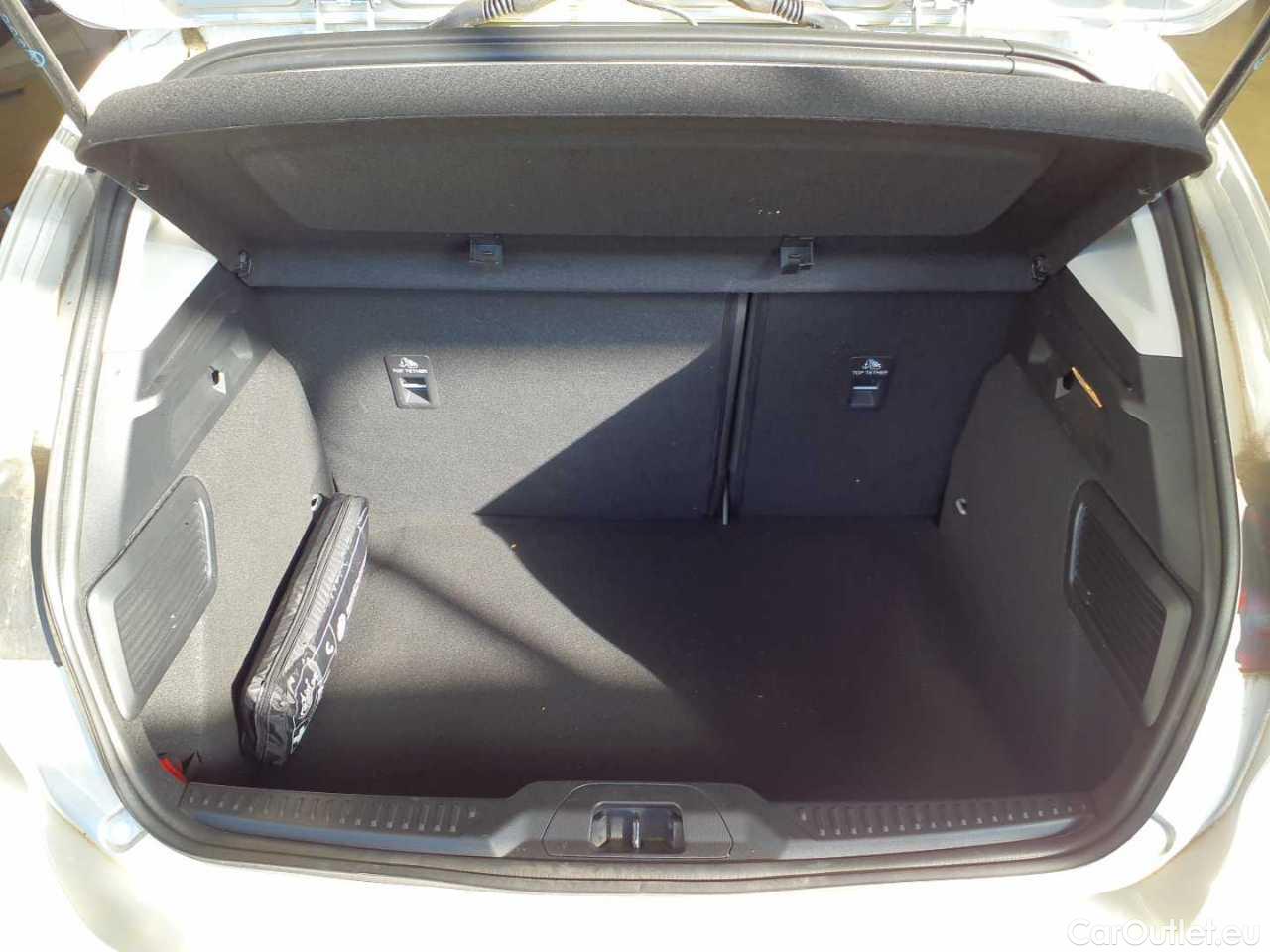 Ford  Focus 1.0 EcoBoost Start-Stopp-System Titanium Manual Petrol  28 #5