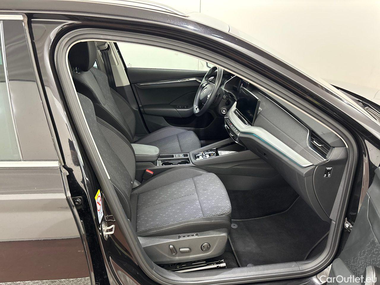Skoda  Octavia Combi 2.0 TDI DSG First Edition Automatic Diesel  23 #6