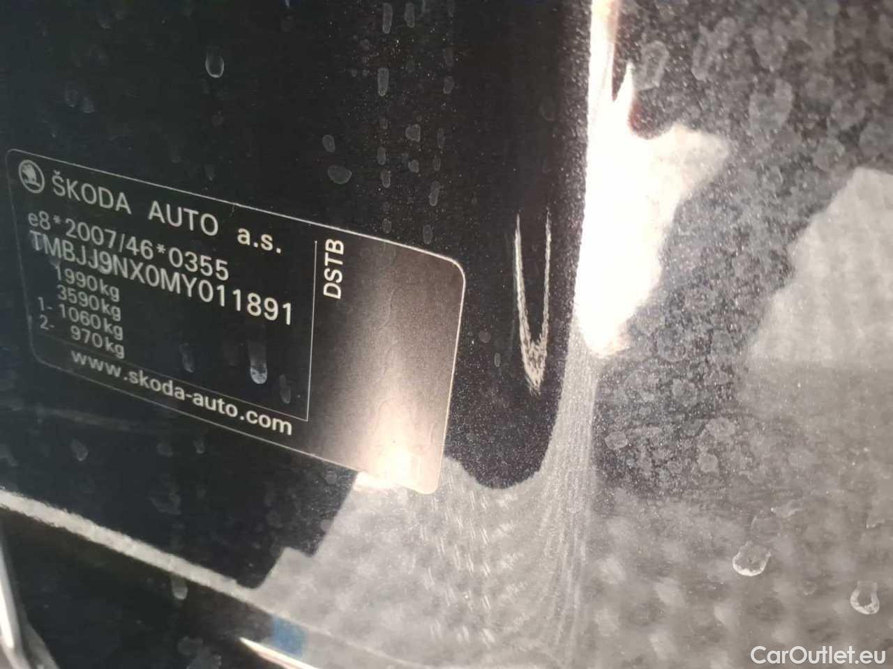 Skoda  Octavia Combi 2.0 TDI DSG First Edition Automatic Diesel  23 #12