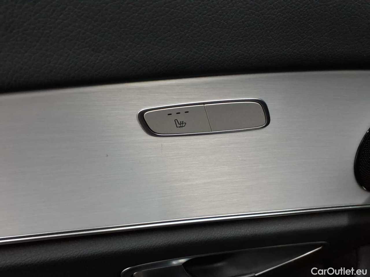 Mercedes  E-Klasse 300 de 4Matic T 9G-TRONIC Avantgarde Automatic Diesel/Electric  53 #27