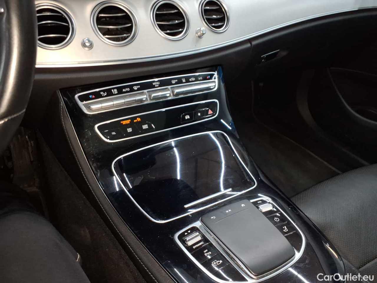 Mercedes  E-Klasse 300 de 4Matic T 9G-TRONIC Avantgarde Automatic Diesel/Electric  53 #14
