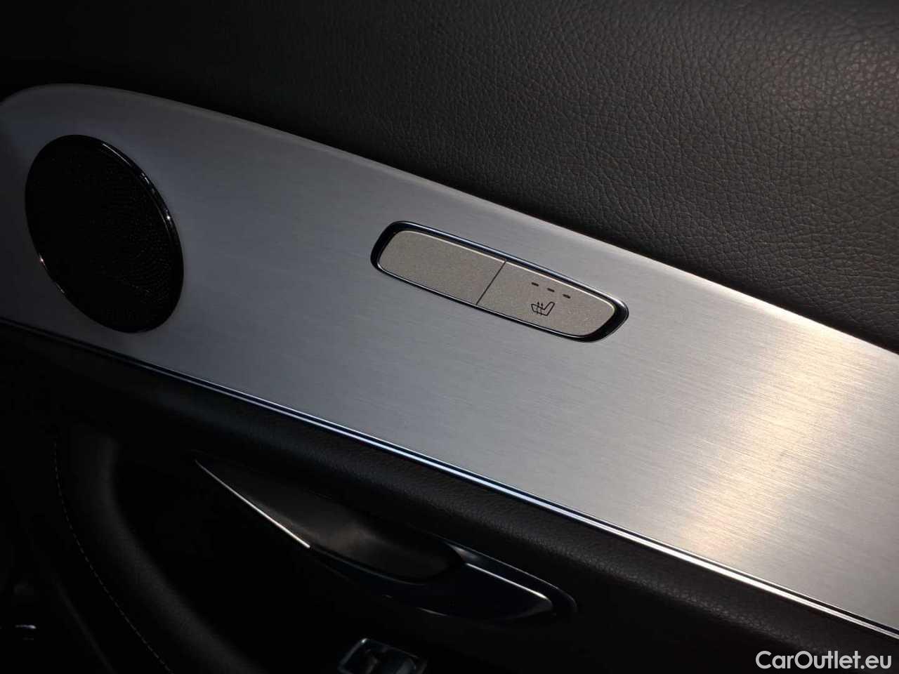 Mercedes  E-Klasse 300 de 4Matic T 9G-TRONIC Avantgarde Automatic Diesel/Electric  53 #34