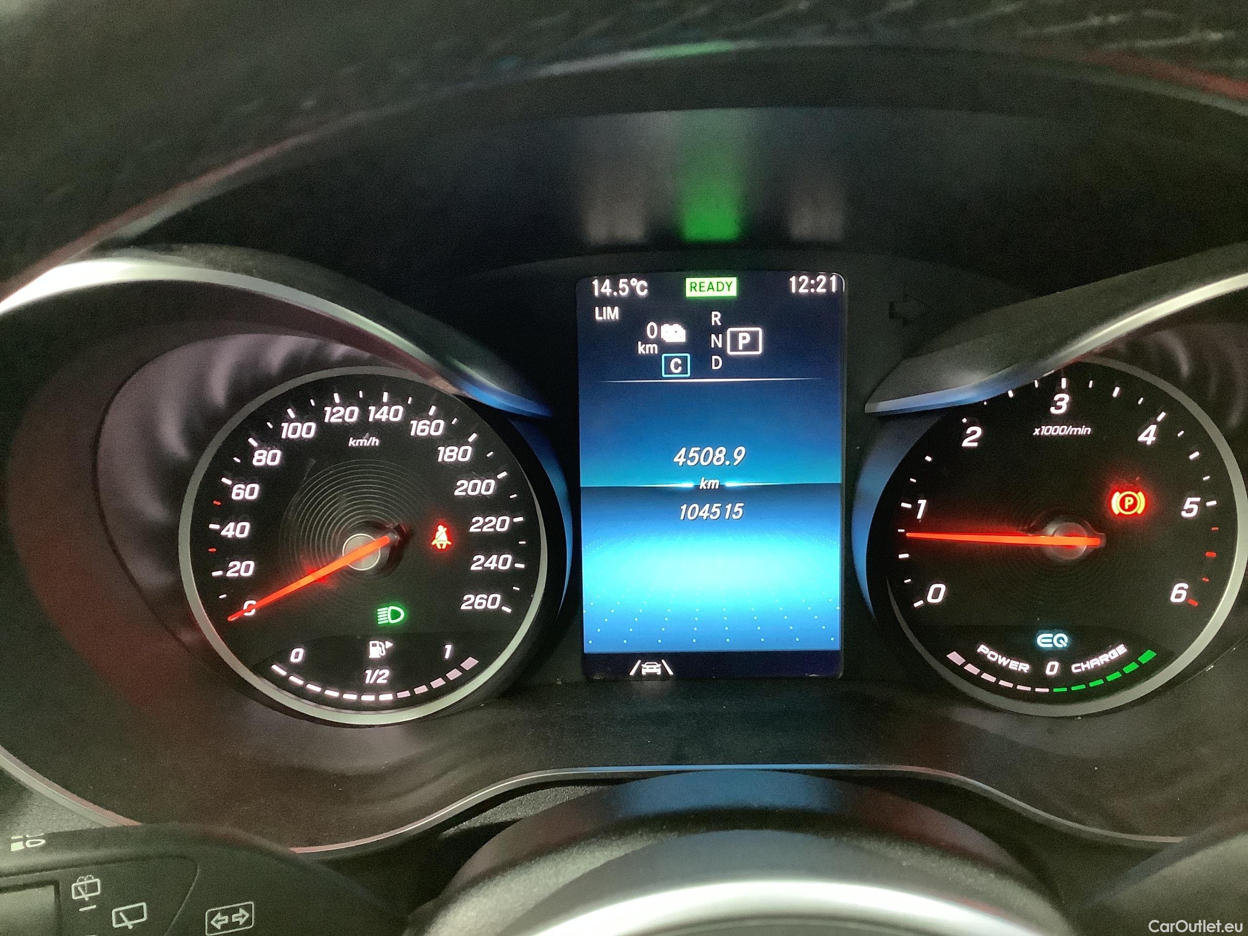 Mercedes  GLC 300 de 4Matic 9G-TRONIC Automatic Diesel/Electric  73 #8