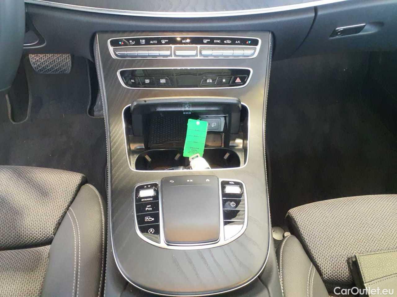 Mercedes  E-Klasse 220 d 9G-TRONIC Avantgarde Automatic Diesel/Electric  75 #17
