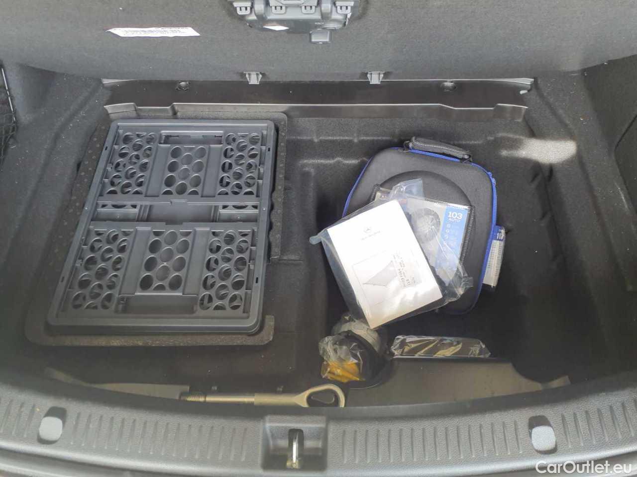 Mercedes  E-Klasse 220 d 9G-TRONIC Avantgarde Automatic Diesel/Electric  75 #24