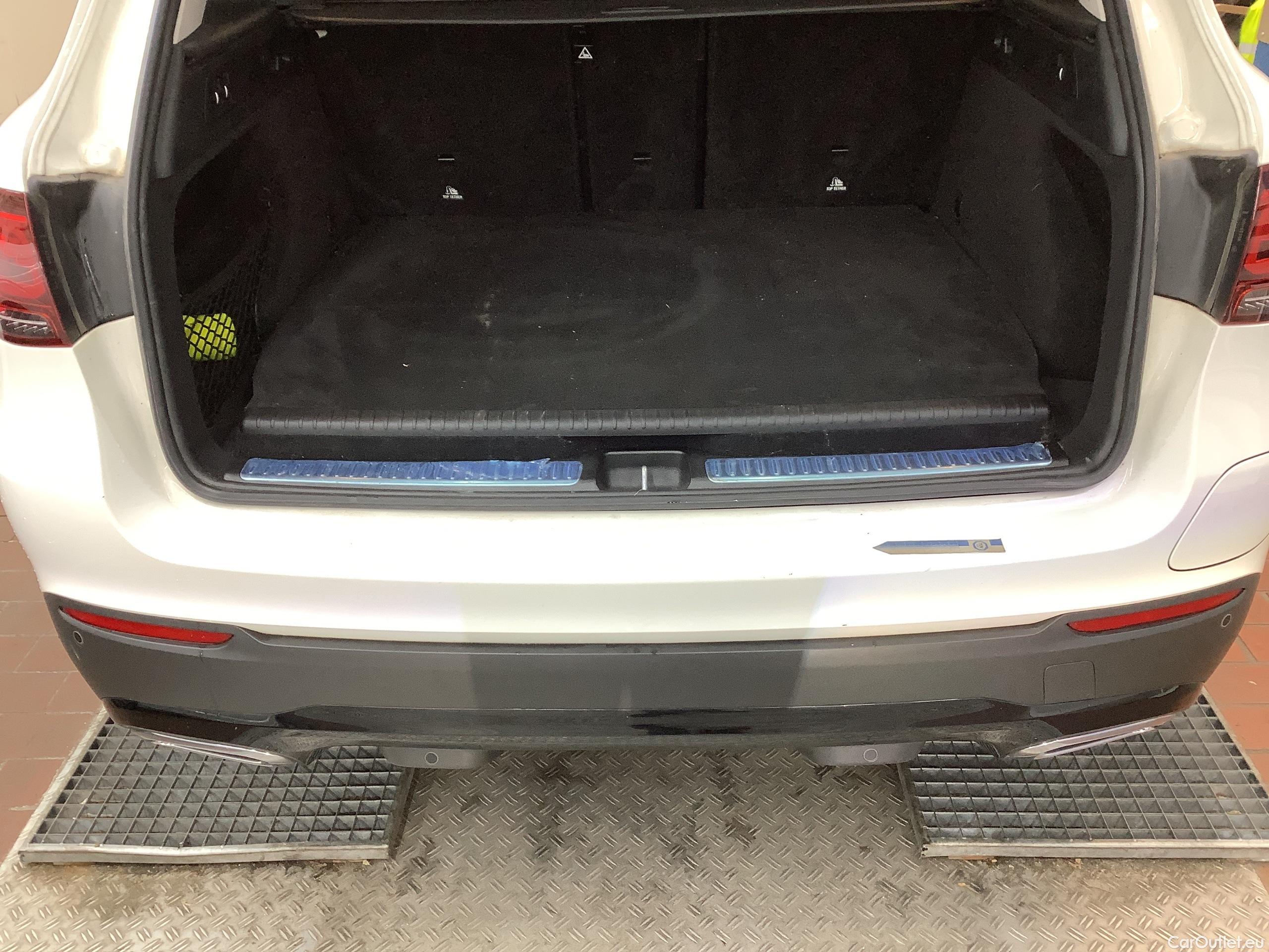 Mercedes  GLC 300 de 4Matic 9G-TRONIC Automatic Diesel/Electric  73 #39