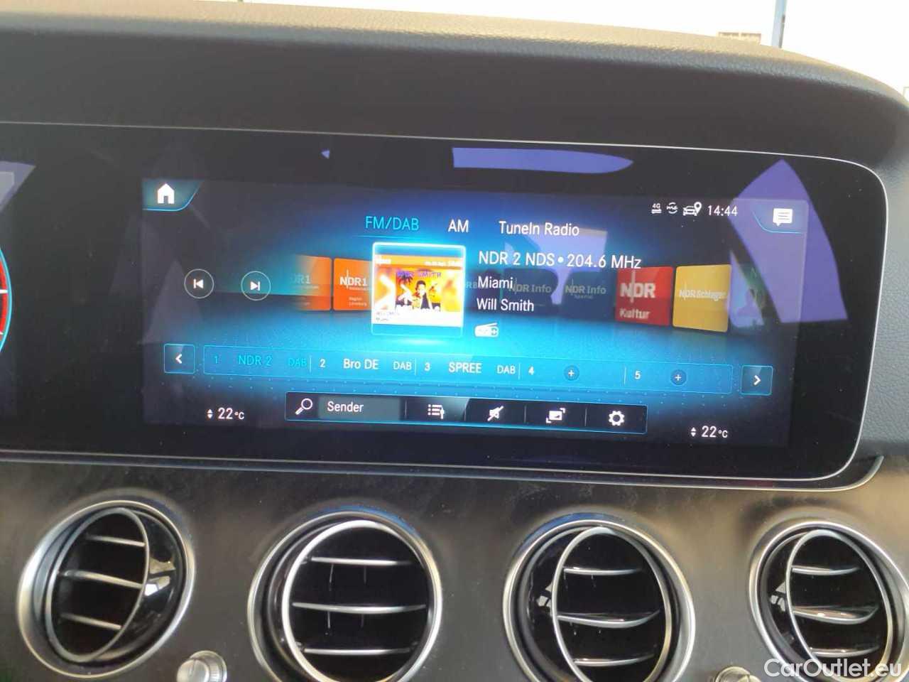 Mercedes  E-Klasse 220 d 9G-TRONIC Avantgarde Automatic Diesel/Electric  75 #20