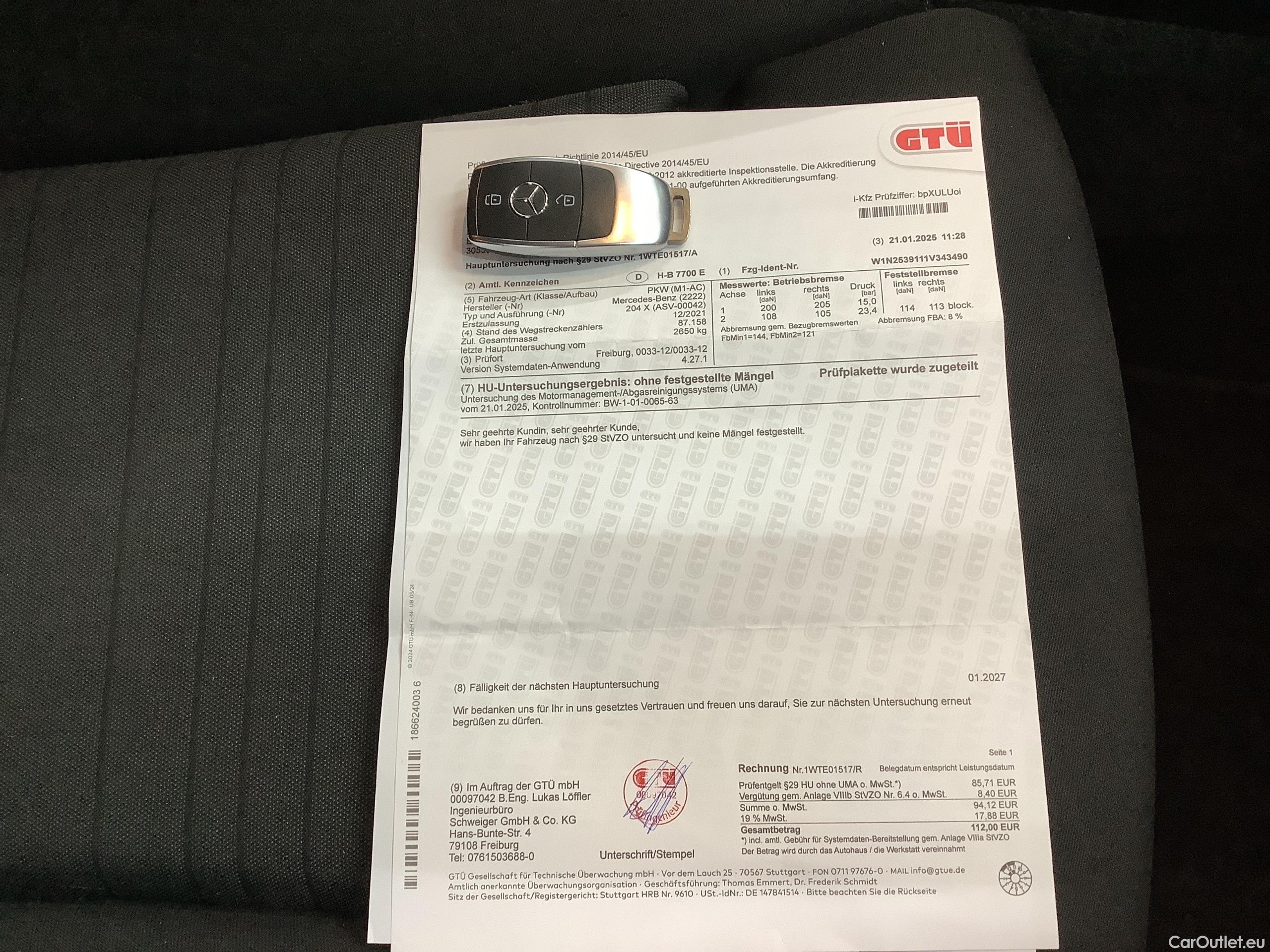 Mercedes  GLC 300 de 4Matic 9G-TRONIC Automatic Diesel/Electric  73 #33