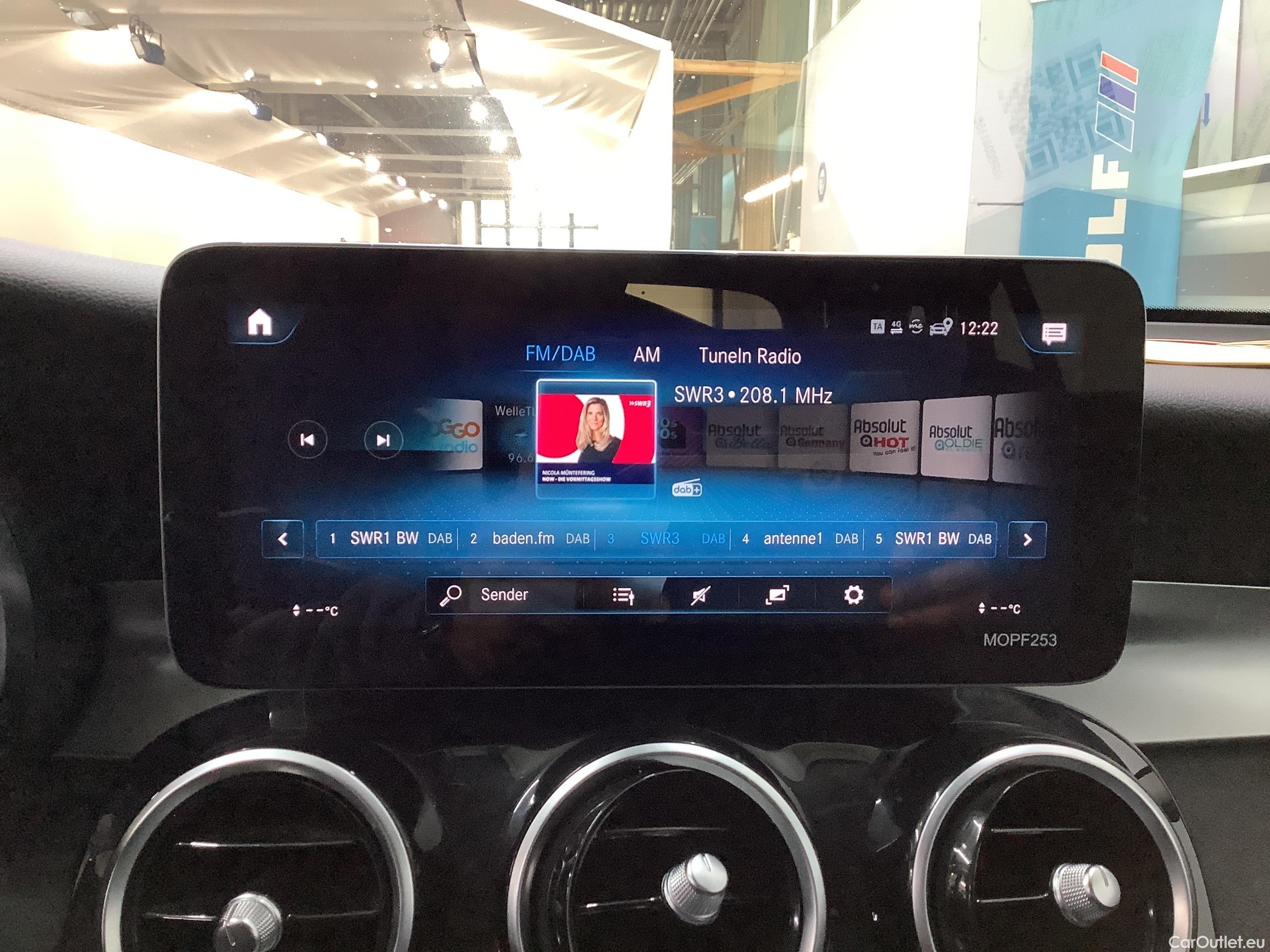 Mercedes  GLC 300 de 4Matic 9G-TRONIC Automatic Diesel/Electric  73 #19