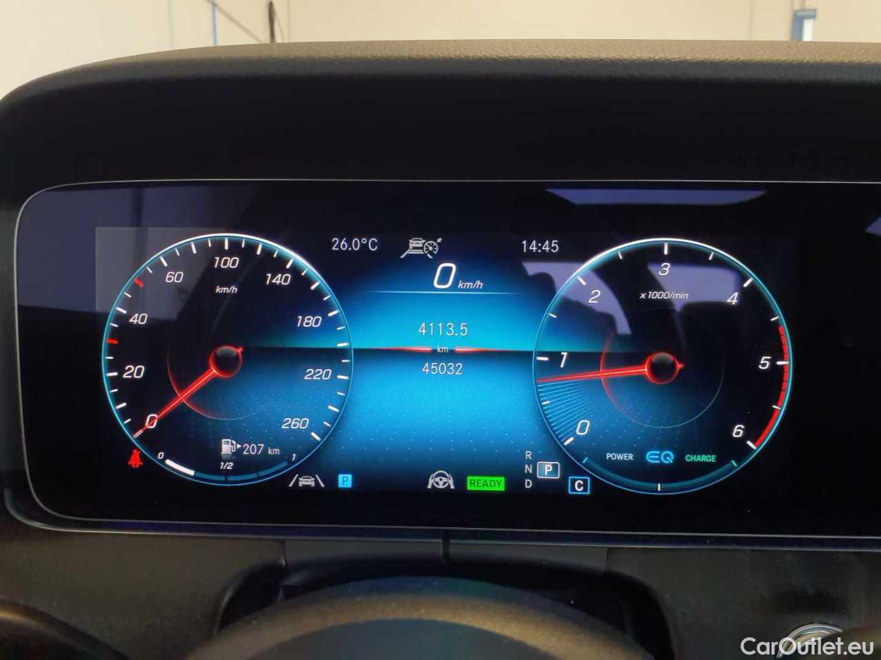 Mercedes  E-Klasse 220 d 9G-TRONIC Avantgarde Automatic Diesel/Electric  75 #8