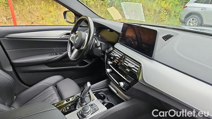 Bmw  Serie 5 530e xDrive Touring A #7