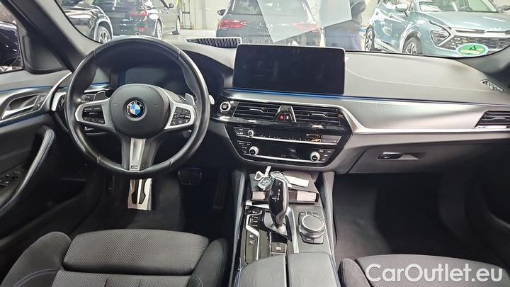 Bmw  Serie 5 530e xDrive Touring A #6
