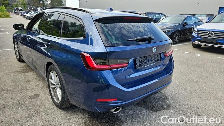 Bmw  Serie 3 320d xDrive Touring Automatic #3