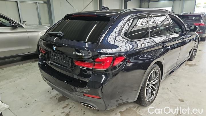 Bmw  Serie 5 530e xDrive Touring A #4