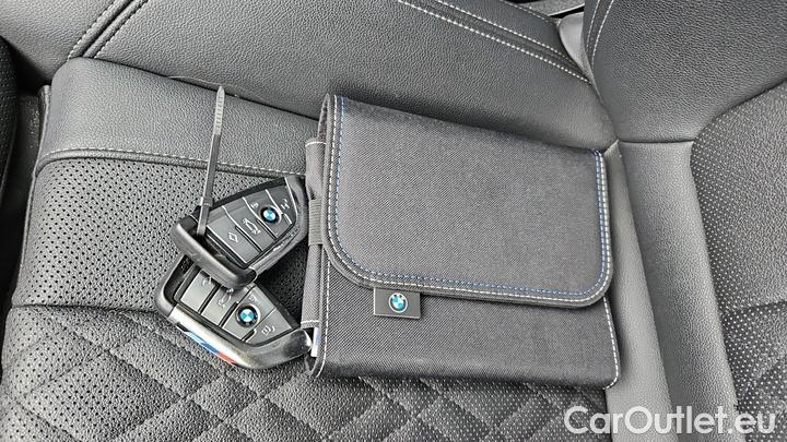 Bmw  Serie 5 530e xDrive Touring A #12
