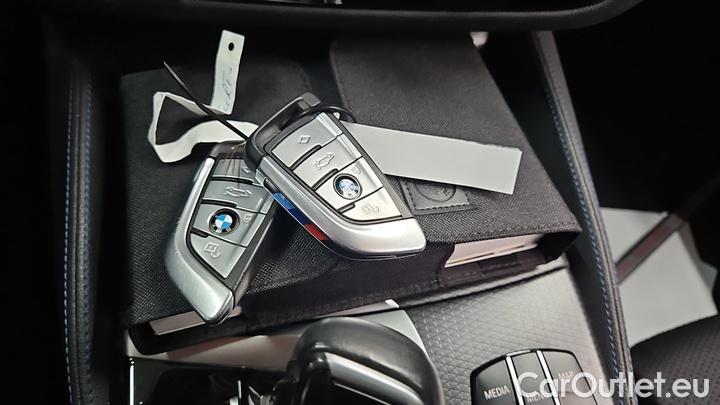 Bmw  Serie 5 530e xDrive Touring A #12
