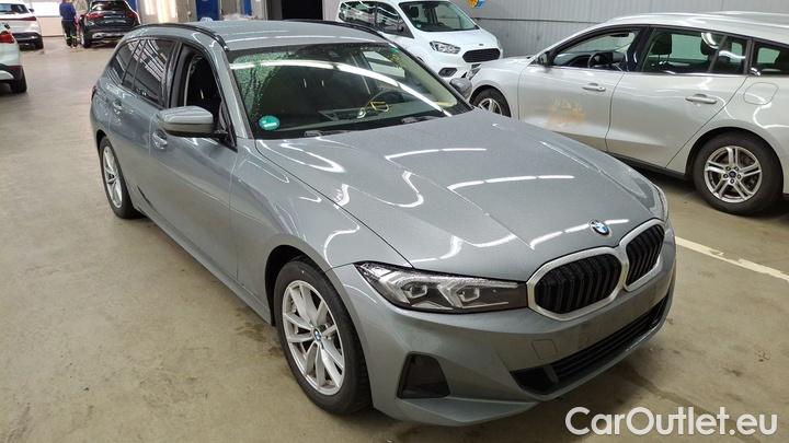 Bmw  Serie 3 320d xDrive Touring Automatic #2