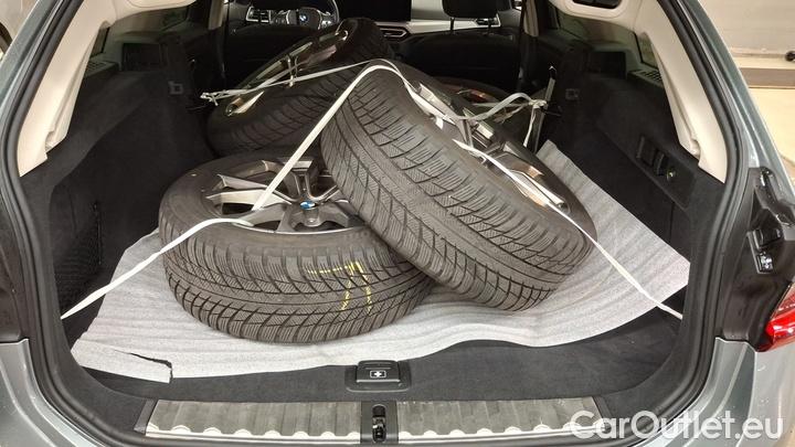 Bmw  Serie 3 320d xDrive Touring Automatic #8