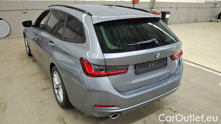Bmw  Serie 3 320d xDrive Touring Automatic #3