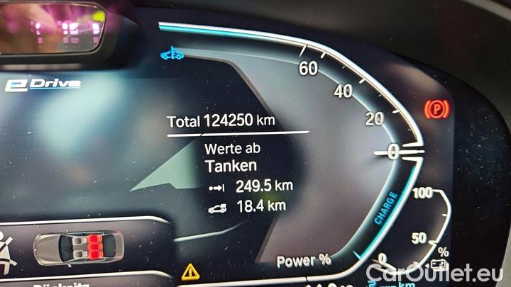 Bmw  Serie 5 530e xDrive Touring A #9