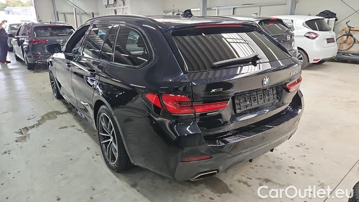 Bmw  Serie 5 530e xDrive Touring A #3