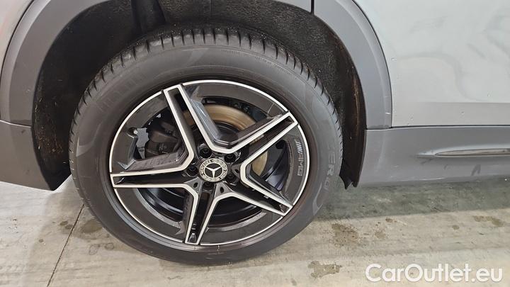 Mercedes  GLB  220 d DCT #10