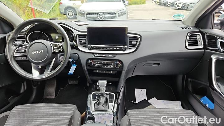 KIA  Cee'd 1.6 CRDi MHEV 100kW DCT Vision SW #6