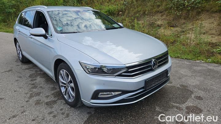 Volkswagen  Passat 2.0 TDI SCR Elegance Variant #2
