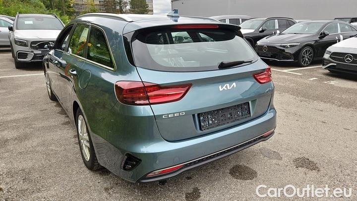 KIA  Cee'd 1.6 CRDi MHEV 100kW DCT Vision SW #3