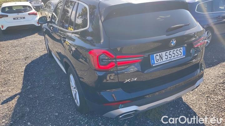 Bmw  X3 sDrive 18d MH48V Auto #3