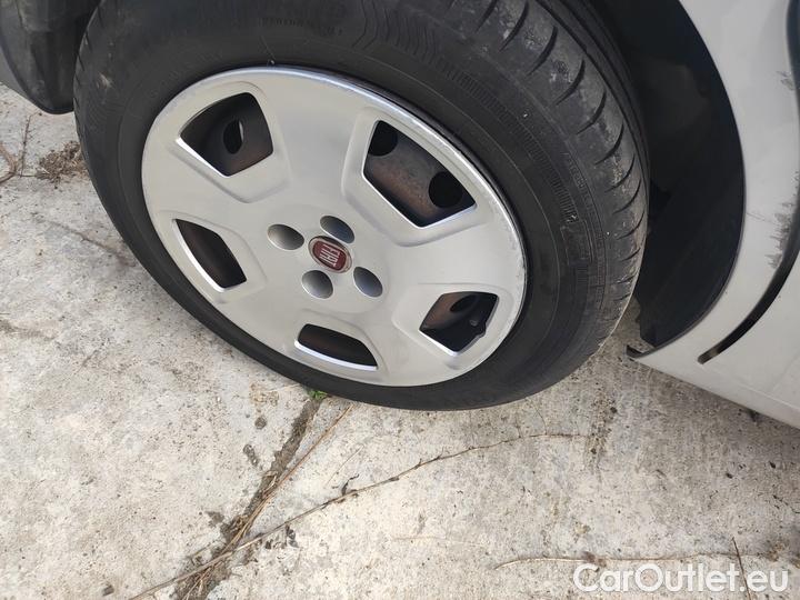 Fiat  Fiorino 1.3 Multijet 95 CV E6 SX #81