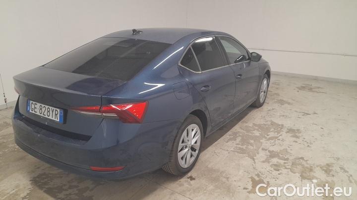 Skoda  Octavia 2.0 TDI EVO 110KW EXECUTIVE DSG #4