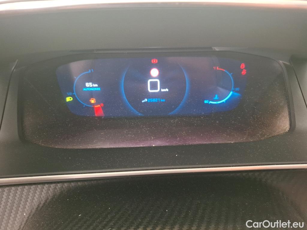Peugeot  208  Allure Pack 1.2 PureTech 100CV BVM6 E6d #6