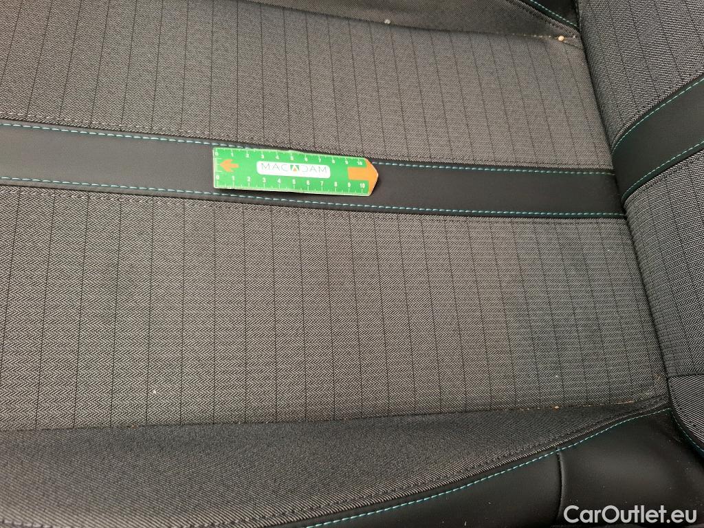 Peugeot  208  Allure Pack 1.2 PureTech 100CV BVM6 E6d #11