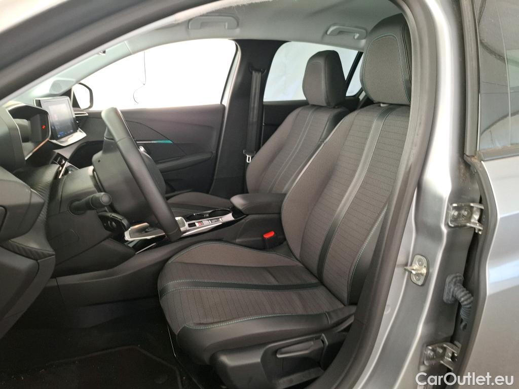 Peugeot  208  Allure Pack 1.2 PureTech 100CV BVM6 E6d #8