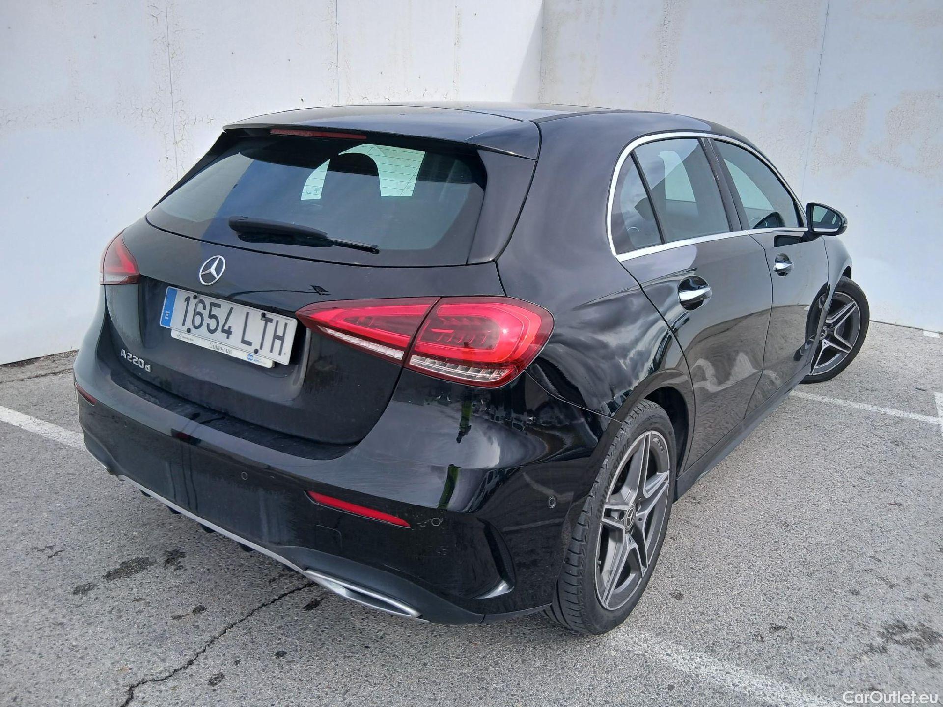 Mercedes  A-Klasse MERCEDES-BENZ Clase A / 2018 / 5P / berlina con portón A 220 d #2