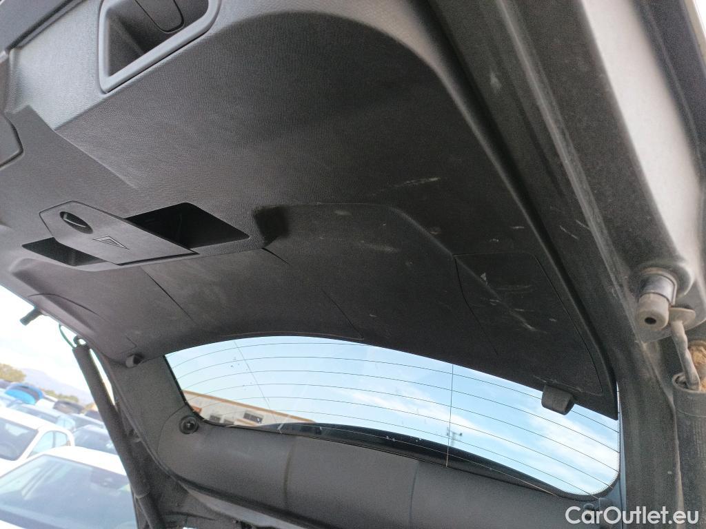  Peugeot  3008 PEUGEOT  / 2020 / 5P / todoterreno 1.6 PureTech 132KW S&S GT Pack EAT8 #23