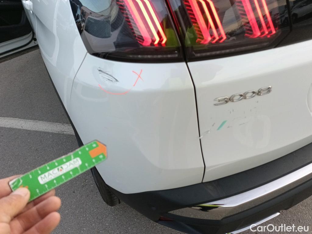  Peugeot  3008 PEUGEOT  / 2020 / 5P / todoterreno 1.6 PureTech 132KW S&S GT Pack EAT8 #29