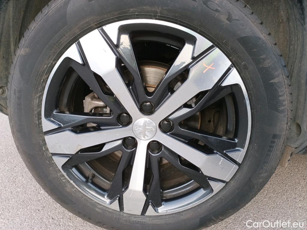  Peugeot  3008 PEUGEOT  / 2020 / 5P / todoterreno 1.6 PureTech 132KW S&S GT Pack EAT8 #4
