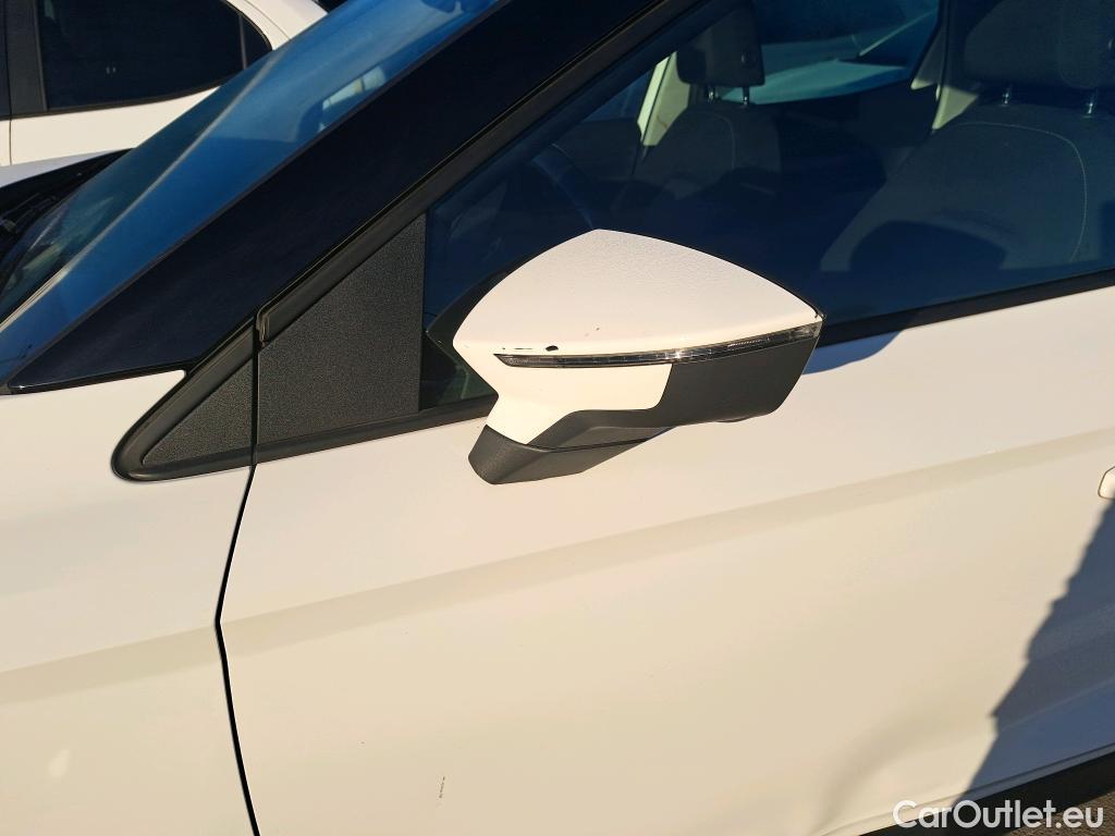 Seat  Arona SEAT  / 2017 / 5P / todoterreno 1.0 TSI 81kW (110CV) Style Plus (AC) #33