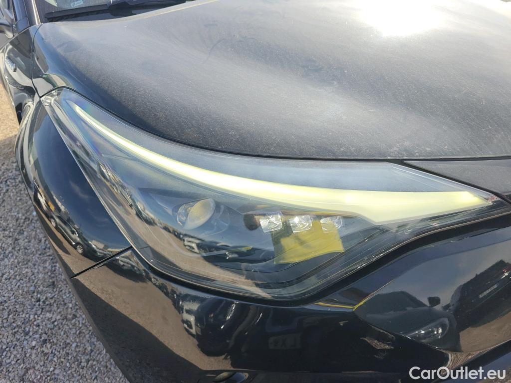 Toyota  C-HR TOYOTA  / 2019 / 5P / todoterreno 2.0 180H GR Sport Black Edition #16
