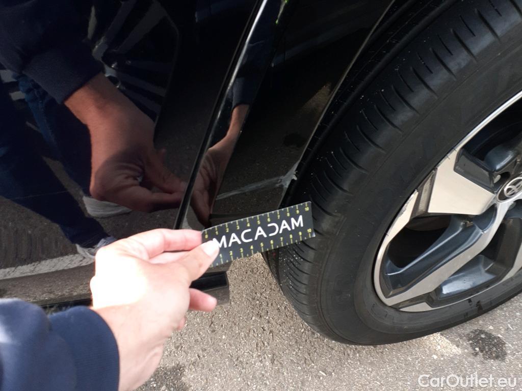 Toyota  RAV4 TOYOTA  / 2018 / 5P / todoterreno 2.5l PLUG-IN 300PH (e-CVT) Advance #33
