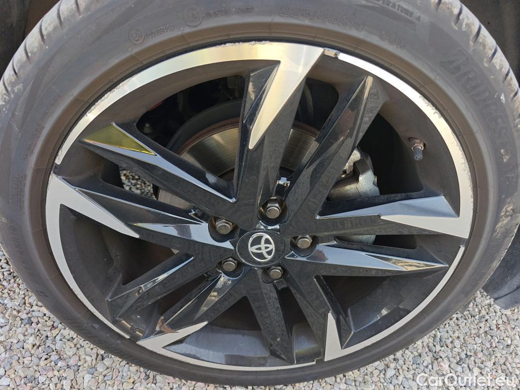 Toyota  C-HR TOYOTA  / 2019 / 5P / todoterreno 2.0 180H GR Sport Black Edition #20