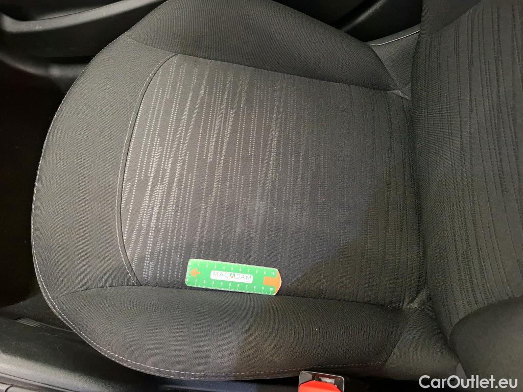Peugeot  208  Affaire Premium Pack 1.5 HDi 100CV BVM5 E6dT #39