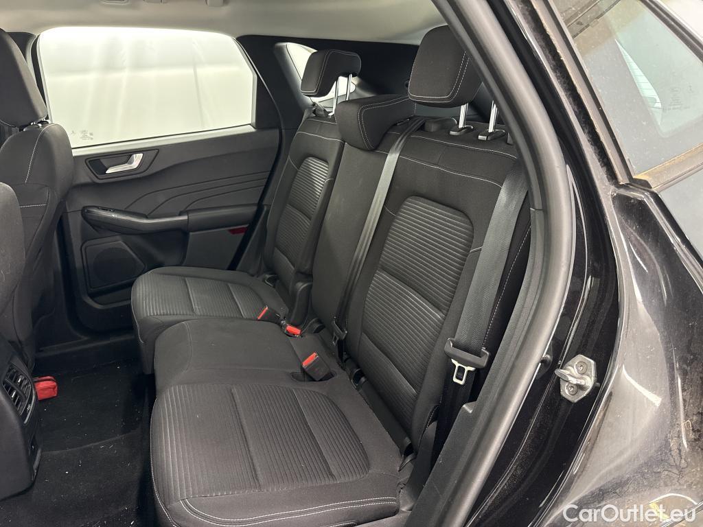 Ford  Kuga FORD  / 2019 / 5P / SUV 2.5 190 hybrid Flexifuel Pshift Titanium #9